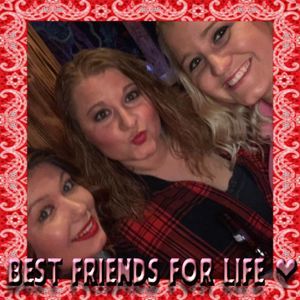 Meet your Posher, Caitlyn